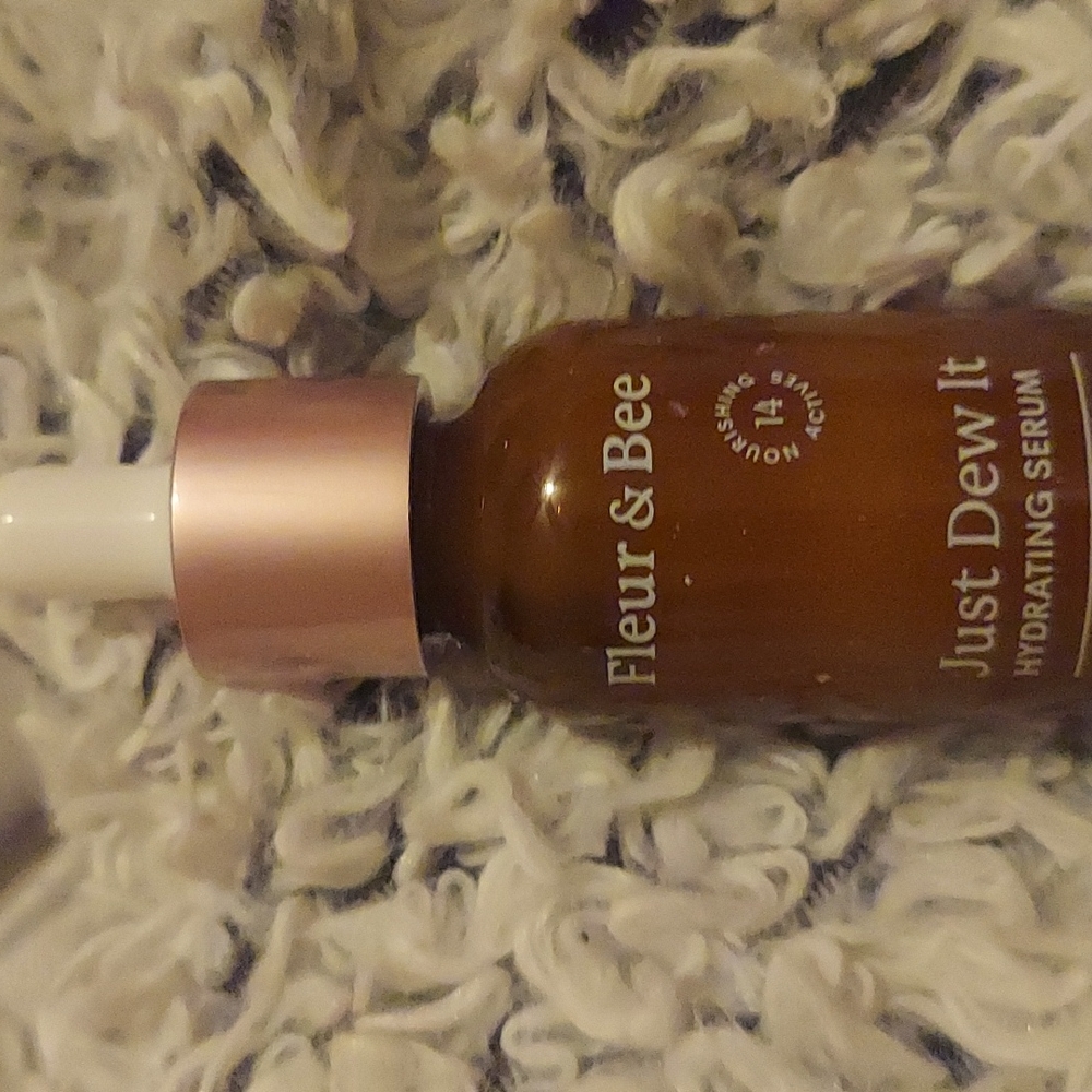 Fleur & Bee Hydrating Serum